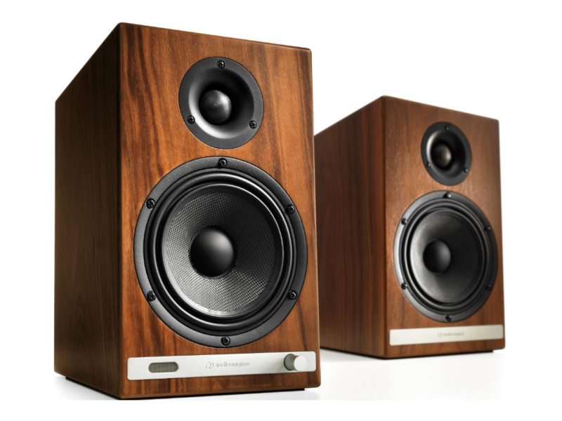 Audioengine HD6 Orzech para